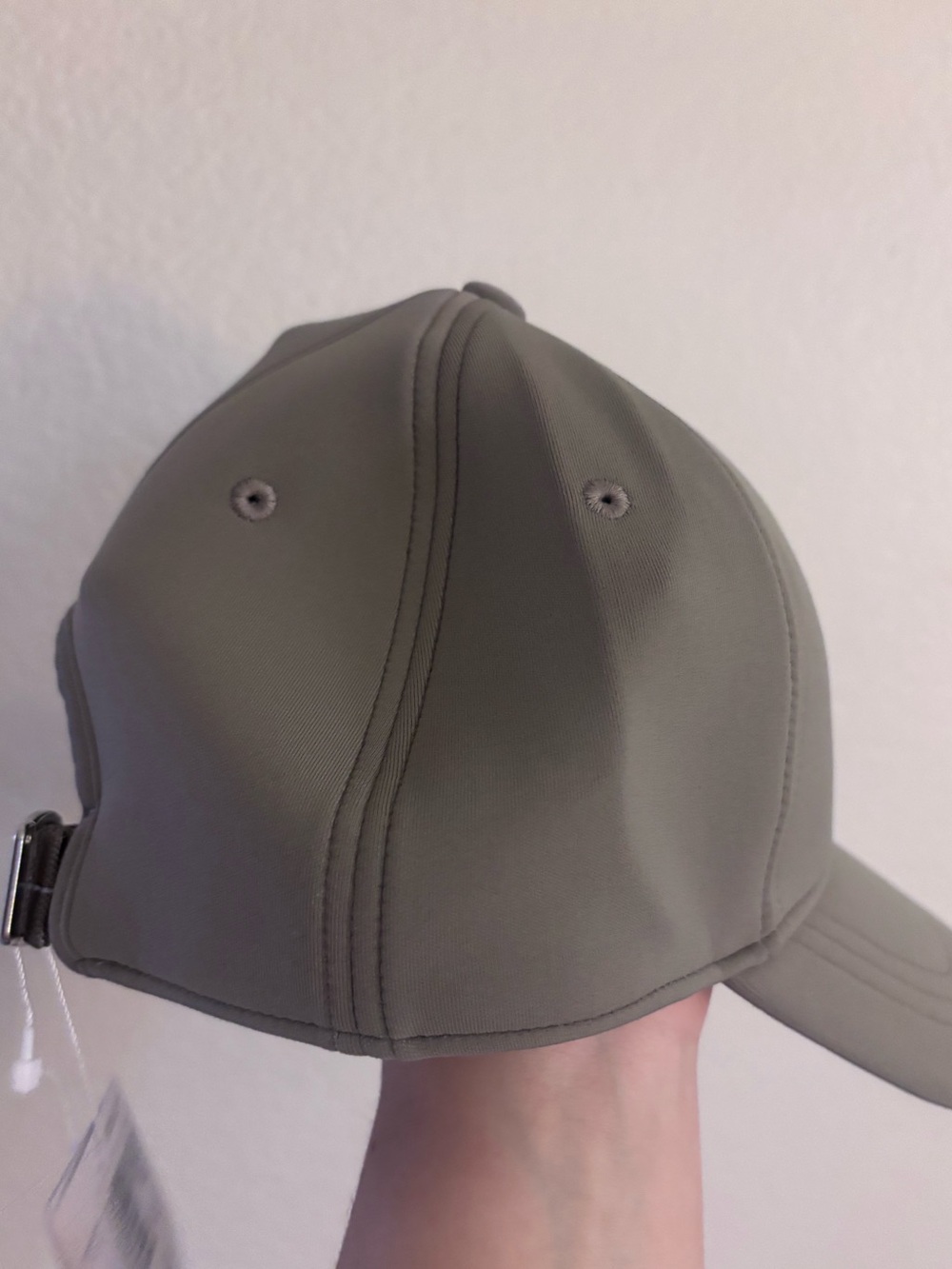 Lululemon Baller Hat in Warm Ash Gray (Unisex- One Size) NWT - Picture 2 of 4